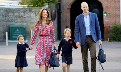 HERTUGFAMILIEN: William og Kate er foreldre til til tre, men eldstemann prins George kunne endt opp med å hete noe helt annet. Foto: NTB Scanpix HERTUGFAMILIEN: William og Kate er foreldre til til tre, men eldstemann prins George kunne endt opp med å hete noe helt annet. Foto: NTB Scanpix